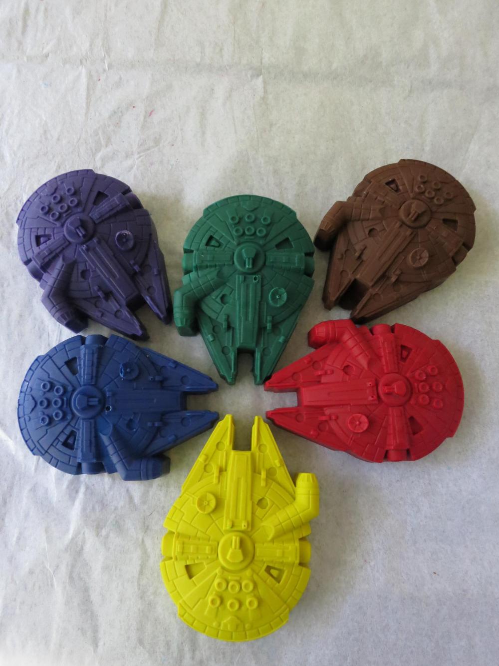 Large Millennium Falcon Crayon Set of 6